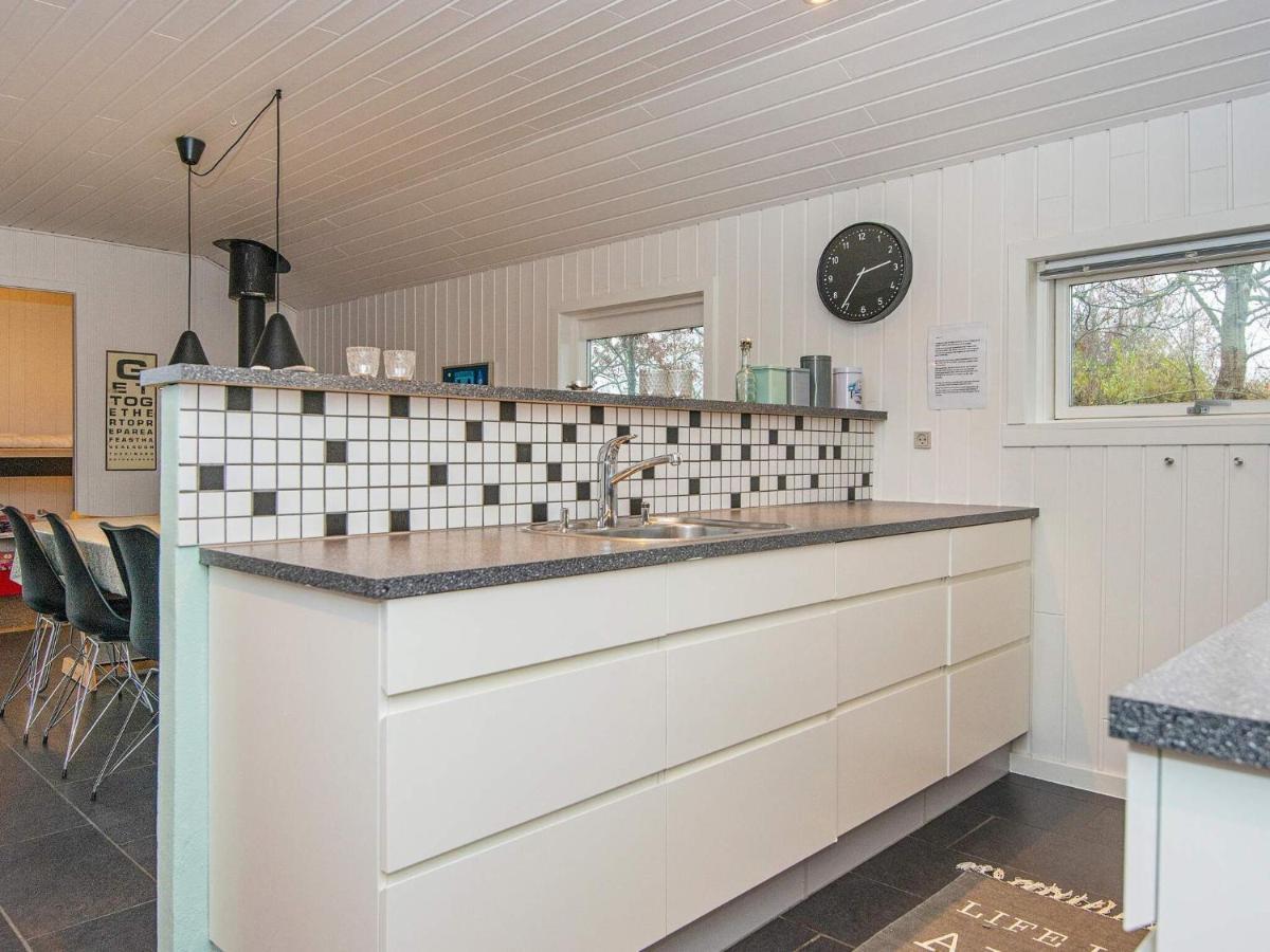 Holiday Home Lyngvej IV Fjerbaek Экстерьер фото